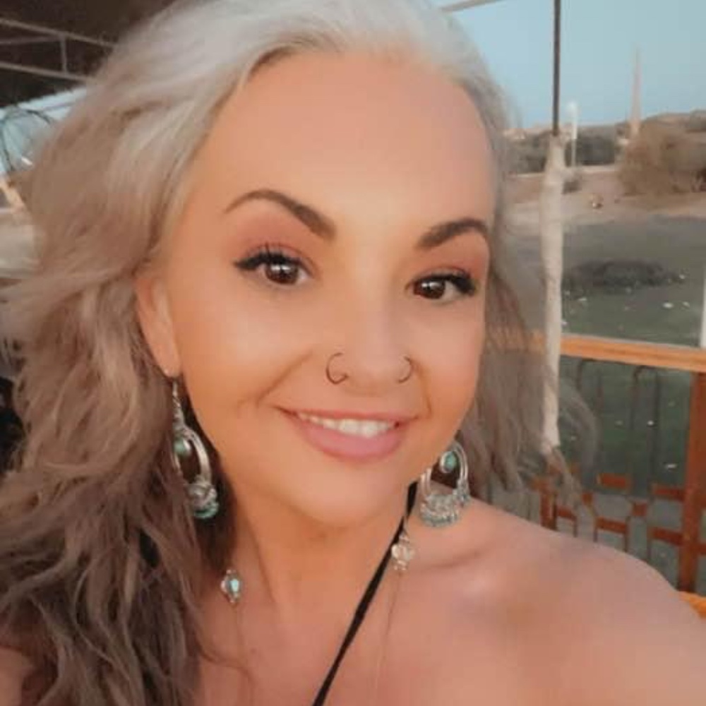 Meet your Posher, Beth